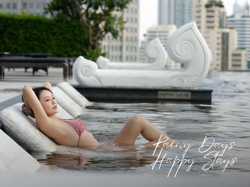 Rainy days, Happy stays